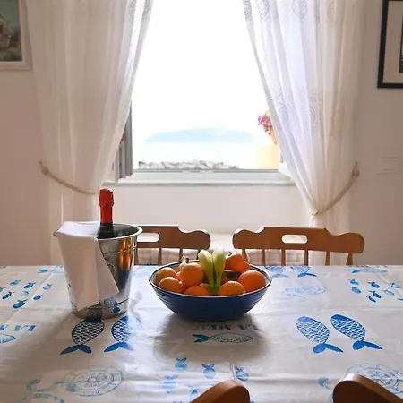 House Ischia